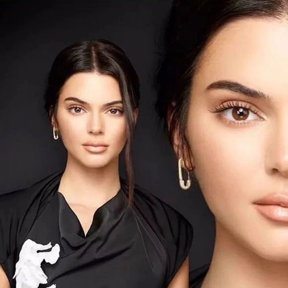 💎NEW💎 CHUNKY SAFETY PIN EARRINGS - Picture 4 of 8